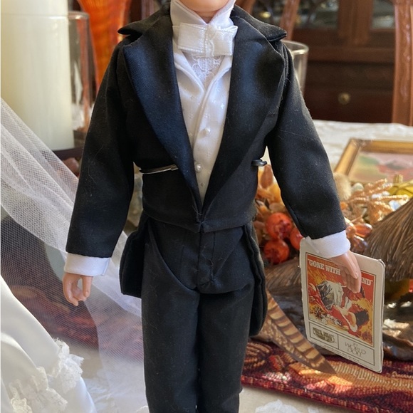 Scarlett & Rhett dolls issued by World Dolls. - Picture 4 of 8